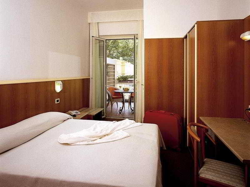 Hotel Principe Di Piemonte Rímini Habitación foto